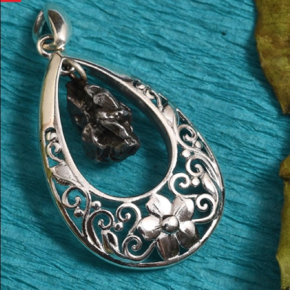 Meteorite and 925 Sterling Silver pendant